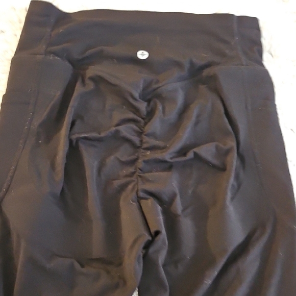 HALARA Black High Waist Cinched 7/8 Leggings - Picture 6 of 6